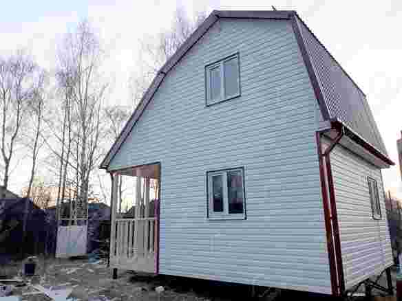 Двухэтажный каркасный дачный дом 6x5 с террасой «Крокус-2» 3